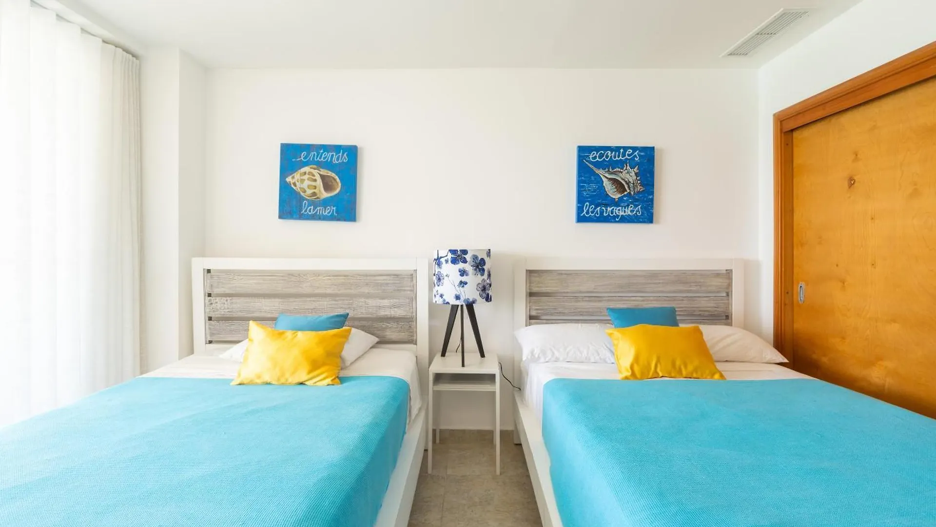 Luxe Beachfront Retreat With Pool, Gym & Private Beach Villa Del Mar Apartment